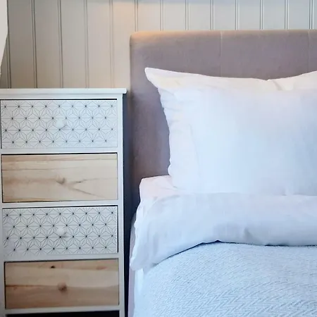 Frieda Apartment *
