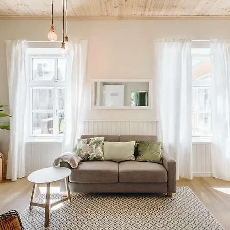Frieda Apartment